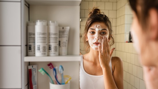 3 szokás a szépségápolási rutinodban, amivel többet ártasz a környezetednek, mint amennyit nyersz magadnak