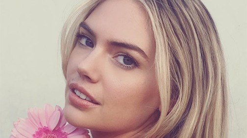 Kate Upton teniszezik, de mindenki csak a melleit nézi
