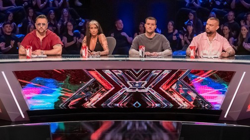 Visszatérő versenyző tarolt az X-Faktorban, a mentorok állva tapsoltak a 17 éves lánynak