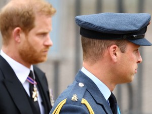 Öccséről nyilatkozott Vilmos herceg, a trónörökös meglepő megjegyzést tett Harry hercegről