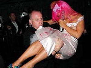 Lily Allen botrányos kidőlése