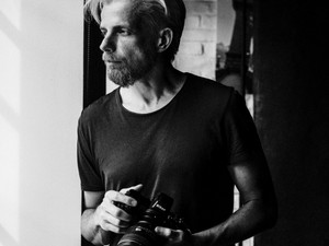 Kreatív magyarok a nagyvilágban: Szántai Gábor Londonban élő fotóst a női test minden hibájával együtt inspirálja