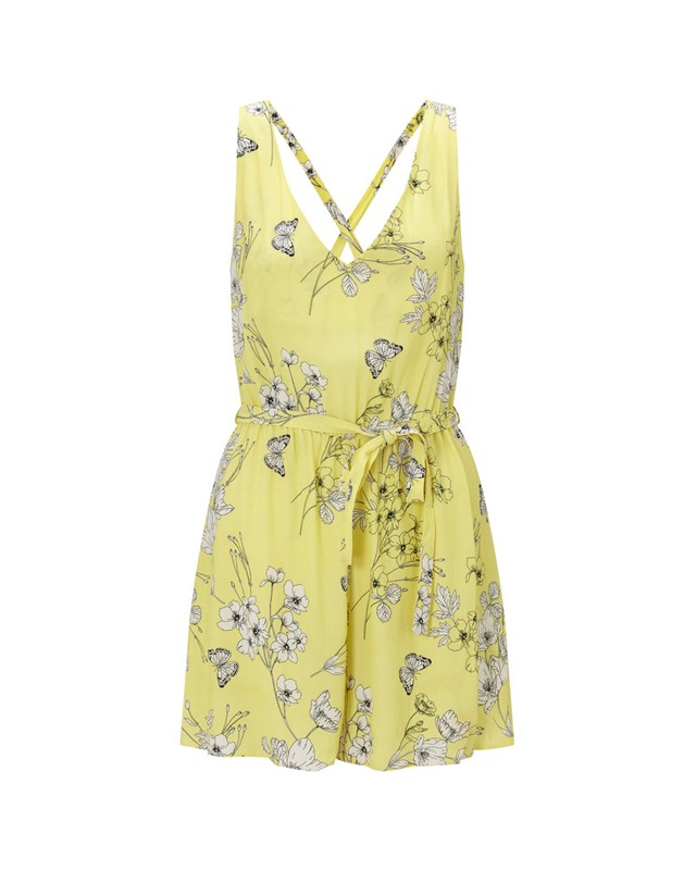 A 10 legfontosabb kiegészítő a tökéletes fesztiválhoz: a sminktől a szandálig