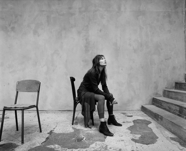 Féltestvére, Charlotte Gainsbourg