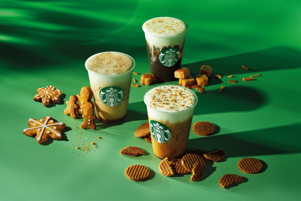 A Starbucks Holiday kollekciójával hangulatosan indul majd a karácsonyi szezon. Szólj a barátnődnek, rátok fér egy kis digitális detox!