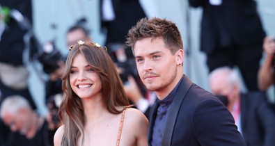 „Felbonthatatlan kötelék” – Palvin Barbara és Dylan Sprouse különleges ékszerrel pecsételték meg szerelmüket