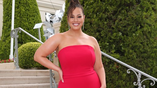 Ashley Graham meztelen fotóval harcol a tökéletesség és az irreális elvárások ellen