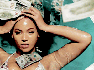 GLAMOURSZKÓP 2015. február