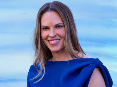 Hilary Swank 52 évesen várja harmadik gyermekét, varázslatos videóval jelentette be a hírt