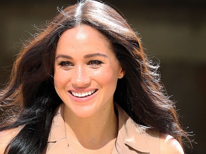 Meghan Markle az ősz legstílusosabb ruhadarabját viselte Afrikában