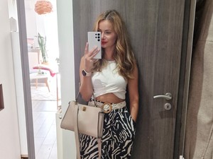 Viszkok Fruzsi mai szettje a nagybetűs városi kényelem