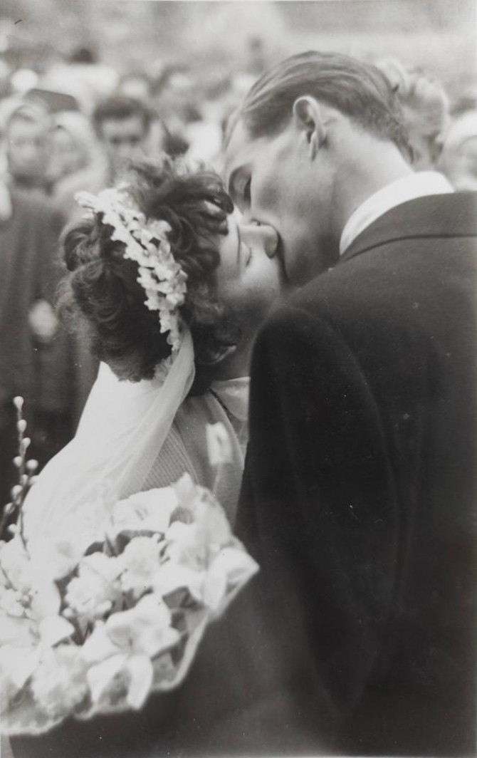 Csók, 1956, Frank Edit  Magyar Menyasszony, MNMKK MNM