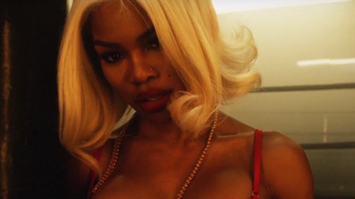Teyana Taylor mellizomból üti szét a bokszzsákot ebben a videóban!