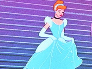 Louboutin tervezi Hamupipőke üvegcipőjét