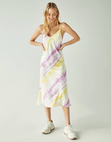 Batikolt kombinéruha BERSHKA 3995 Ft