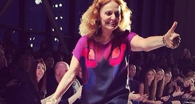 Interaktív - DvF 40 éves burokruhája és Victoria Beckham cuki családja megnyerték a NYFW-et!