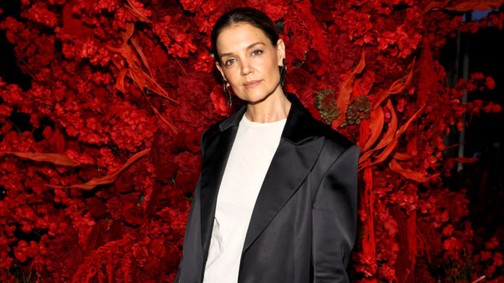 Katie Holmes levágatta a haját és szőke lett, első látásra alig ismertünk rá