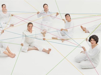 Neves művészek adnak koncertet a Budapesten a Baltazár Színház javára