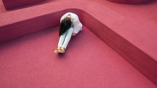 „Ők képesek addig adni, amíg maguknak már nem jut semmi” – Mégis mit kezdhetünk az érzelmi kiégéssel?