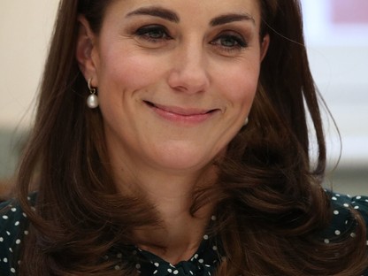 Óriási: Kate Middleton 5 év és 3 gyerek után újra felvette ezt a ruhát és nem fogsz hinni a szemednek