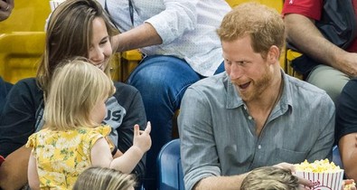 Ezek a legviccesebb fotók a királyi család tagjairól