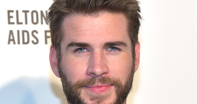 Az emberek úgy gondolják, hogy ez a teniszező kiköpött Liam Hemsworth