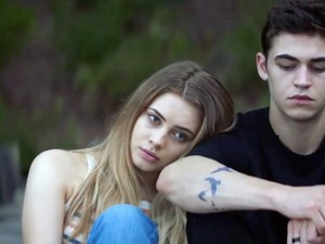 Brutális balesetben meghalt a Miután filmek fiatal színésze, felfüggesztették új sorozata forgatását