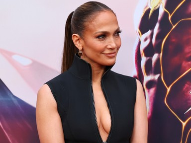 Jennifer Lopez csipke fehérneműs fotóitól lángra lobbant az internet
