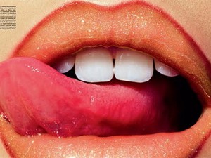 Palvin Barbi szőkén is szexi