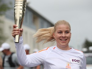 Eljutott a Mount Everestre, háromszor járt az űrben, és nemrég egy magyar nő is futott vele - az olimpiai láng története