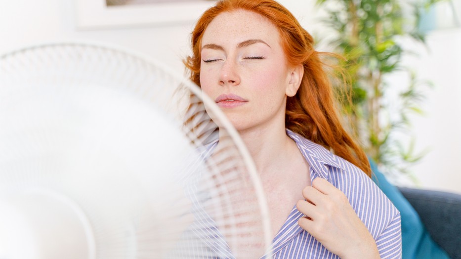 A hőségben figyelj nagyon oda magadra és a környezetedben lévő emberekre is! Nagyon könnyen túlmelegszik az emberi szervezet is!