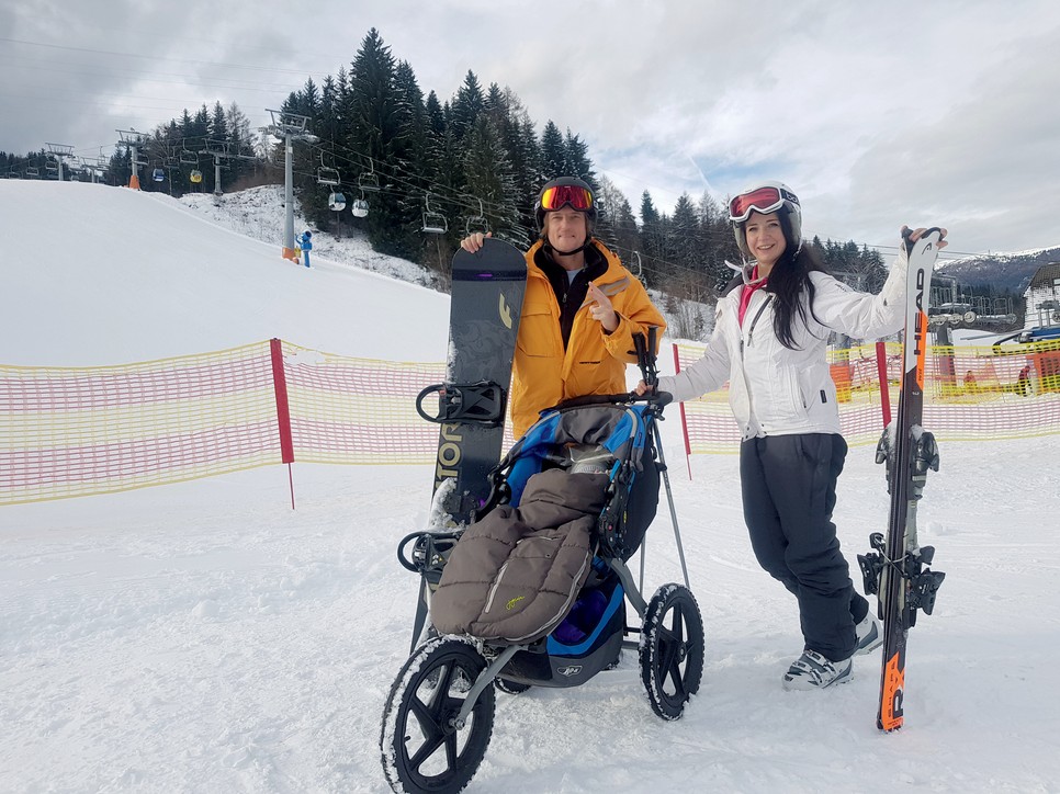 Hátizsákkal és babahordozóval a föld körül - ismerd meg a világjáró családot!