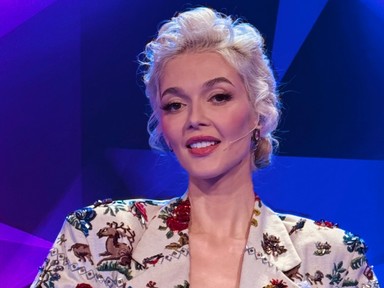 Herceg Erika nadrág nélkül tündökölt a Megasztárban, mélyen dekoltált body-ban keltett hatalmas feltűnést