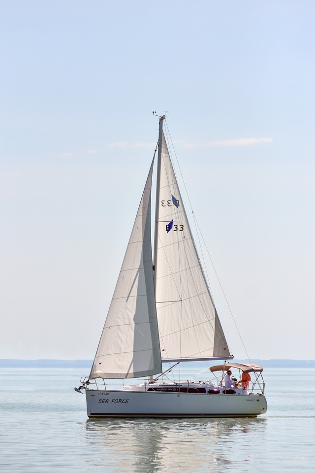 5 csillagos élményhajózás a Balatonon a Four Seasons hotel vitorlásán