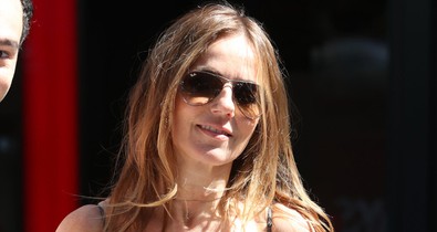 44 évesen öt hónapja szült a Spice Girls sztárja, és most újra 20 évesnek néz ki