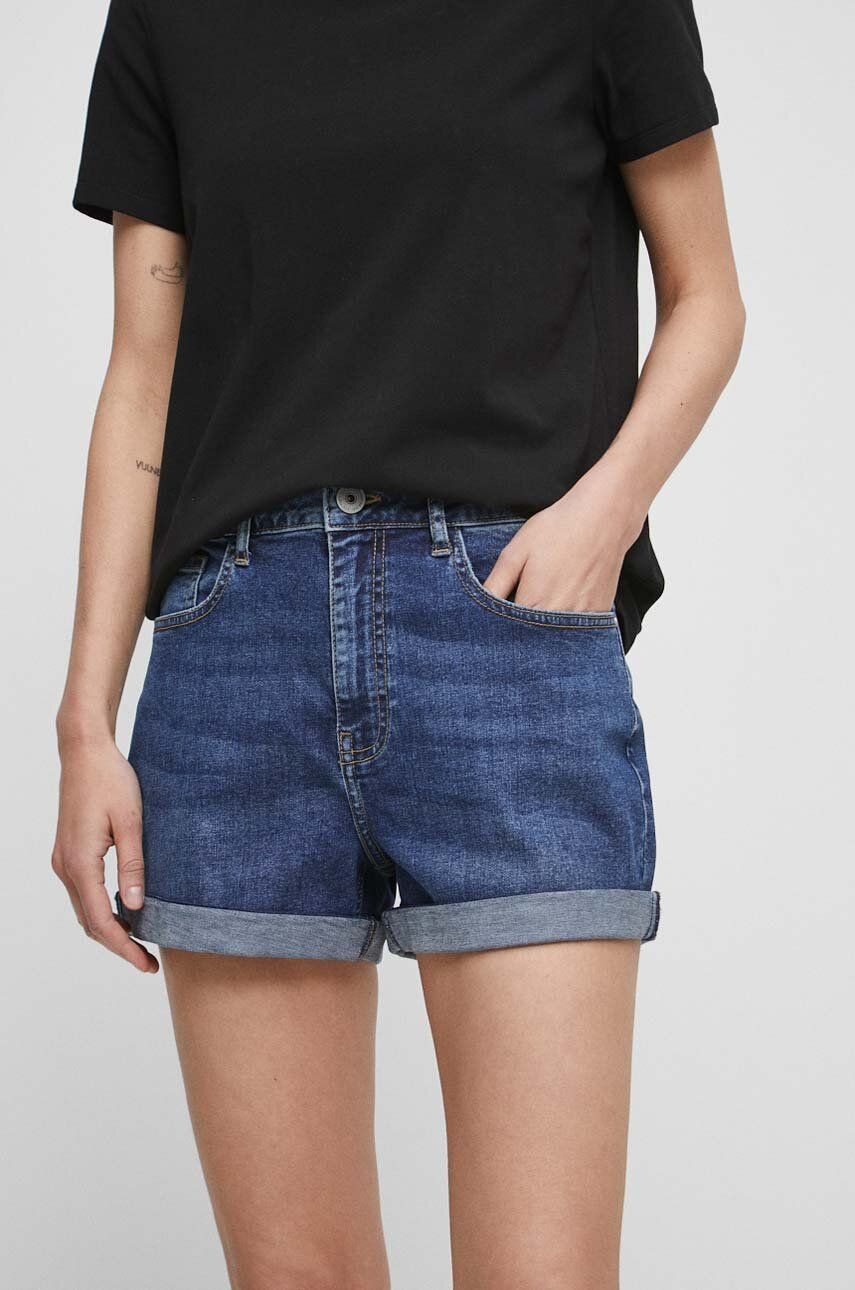 Medicine farmer rövidnadrág