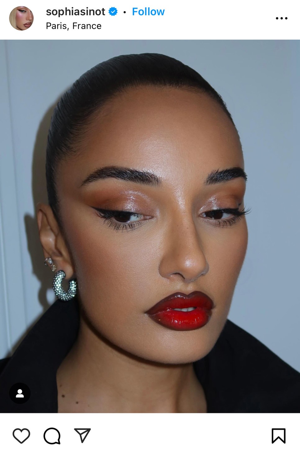 Szenvedélyes ajkak a Kosnak