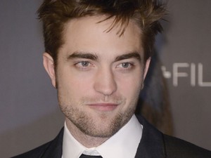 2,5 milliárdért lesz jó arc Robert Pattinson