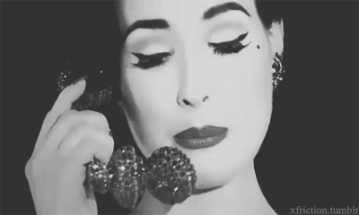 GLAMOURSZKÓP 2015. augusztus