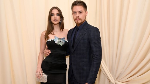 Exkluzív fotók! Palvin Barbara és férje, Dylan Sprouse Magyarországra érkeztek, csak úgy izzott köztük a levegő a vörös szőnyegen