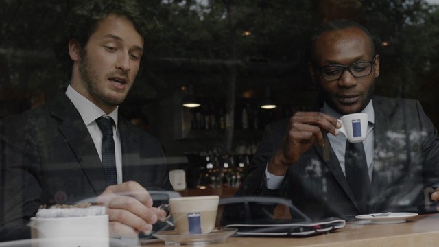 A magyarok átlagosan 2,6 csésze kávét isznak naponta!