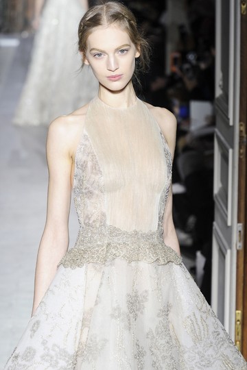 Axente Vanessa (@Attractive) a Valentino haute couture show-n, Fotók: Fairchild Archive