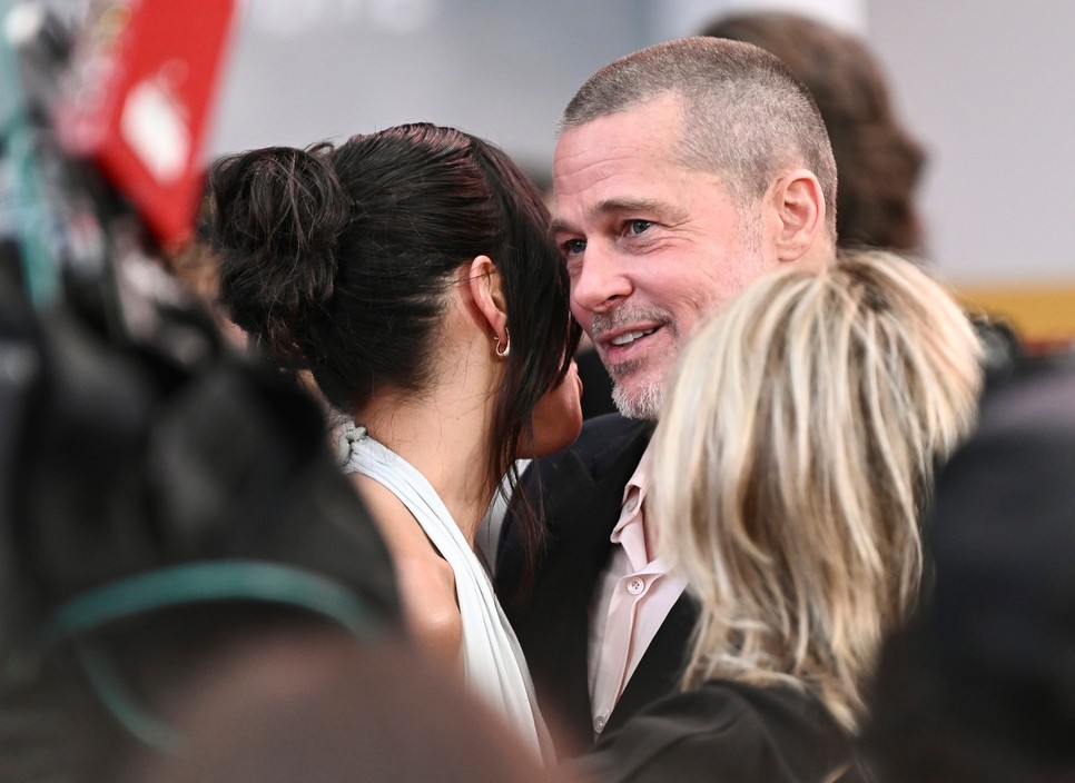 glamour brad pitt ines de ramon f1