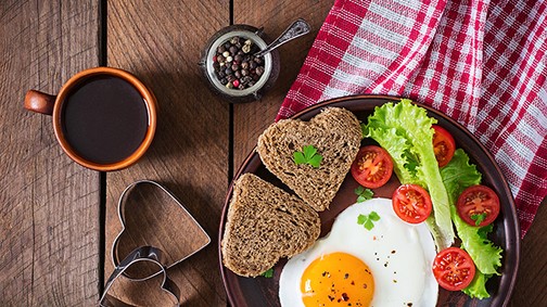 Tökéletes reggeli variációk a szerelmesek napjára