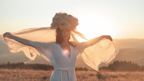 Ősi női archetípusok egy divattervező és egy fotóművész szemén keresztül 