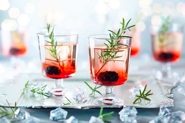 Karácsonyi koktélok, amiket a pasid is imádni fog