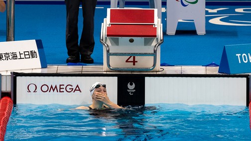 Világcsúcsot úszott Konkoly Zsófia és Száraz Evelin Berlinben