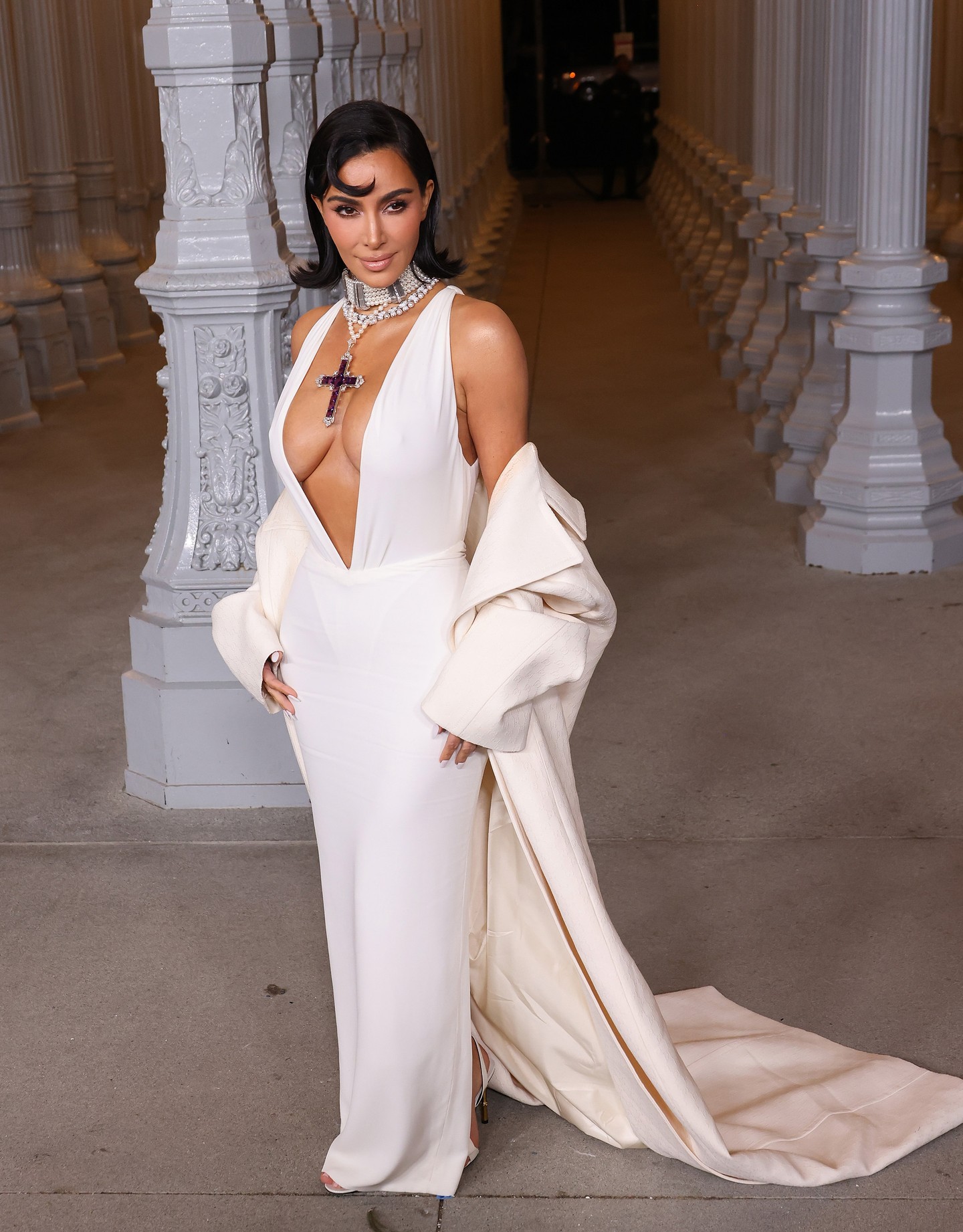 Kim Kardashian is jelentős összegekkel támogat nemes ügyeket. 2020-ban 1 millió dollárt adományozott az Armenia Fundnak, amely humanitárius segítséget nyújt Örményországban.