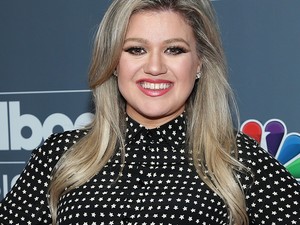 Nem lehet feldolgozni Kelly Clarkson őrületes fogyását! Kirobbanó formában van!