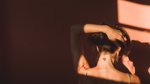 A rossz testtartás a hátfájások egyik legfőbb okozója, amit nem is olyan könnyű korrigálni